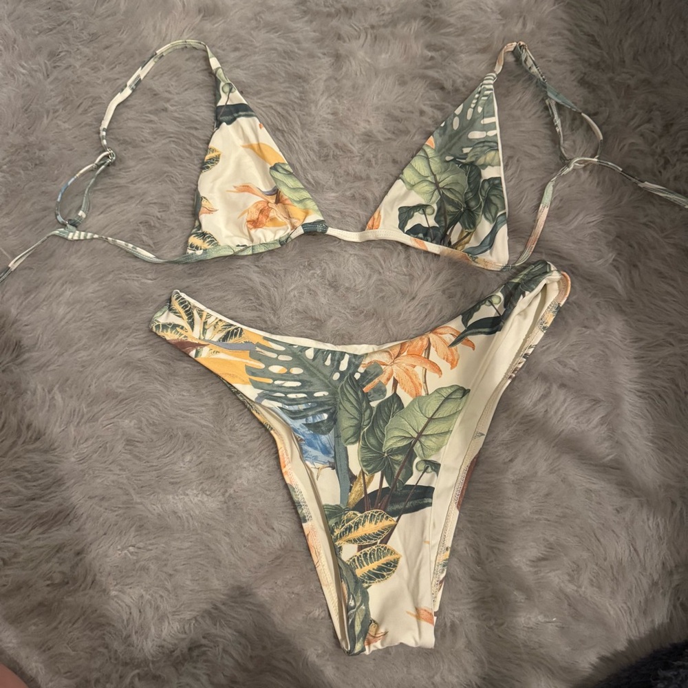 Monday Swimwear Barbados Top & Byron Bottoms Bikini Set Amazonia